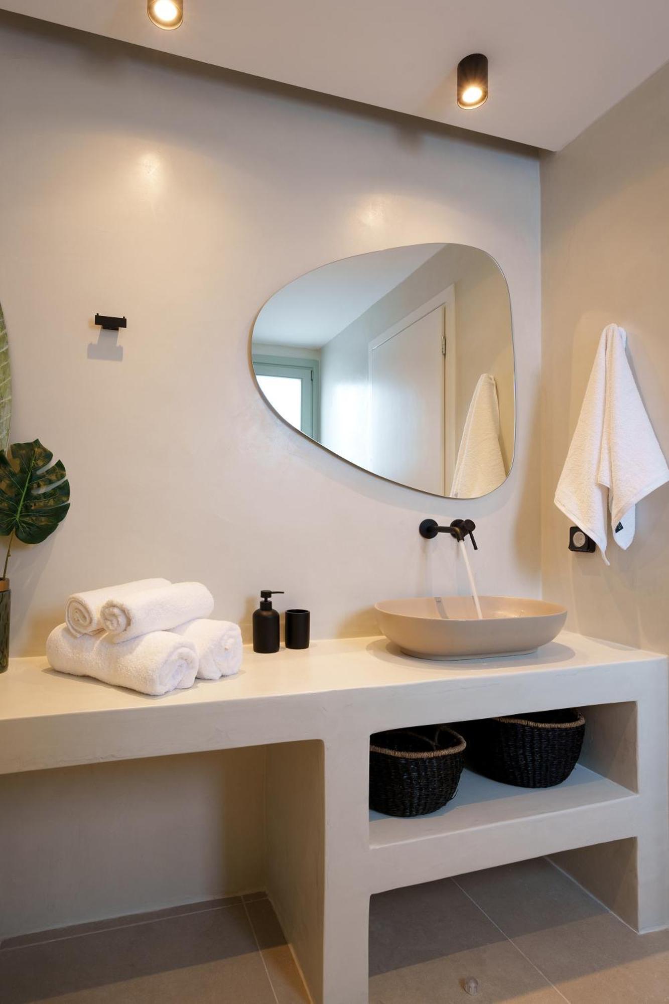 Sugarwhite Suites With Private Not Heated Pool Emporio  Bagian luar foto