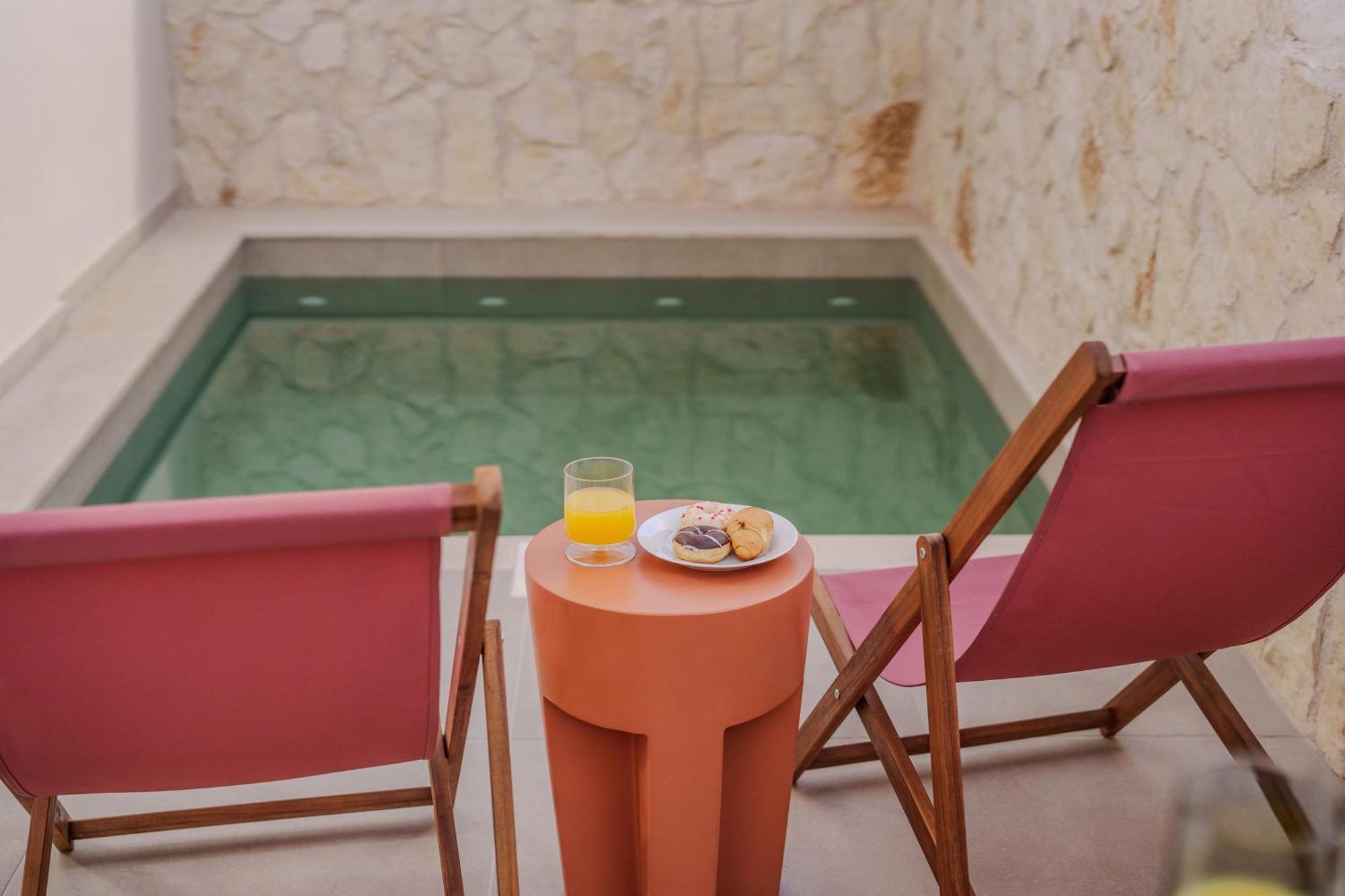 Sugarwhite Suites With Private Not Heated Pool Emporio  Bagian luar foto