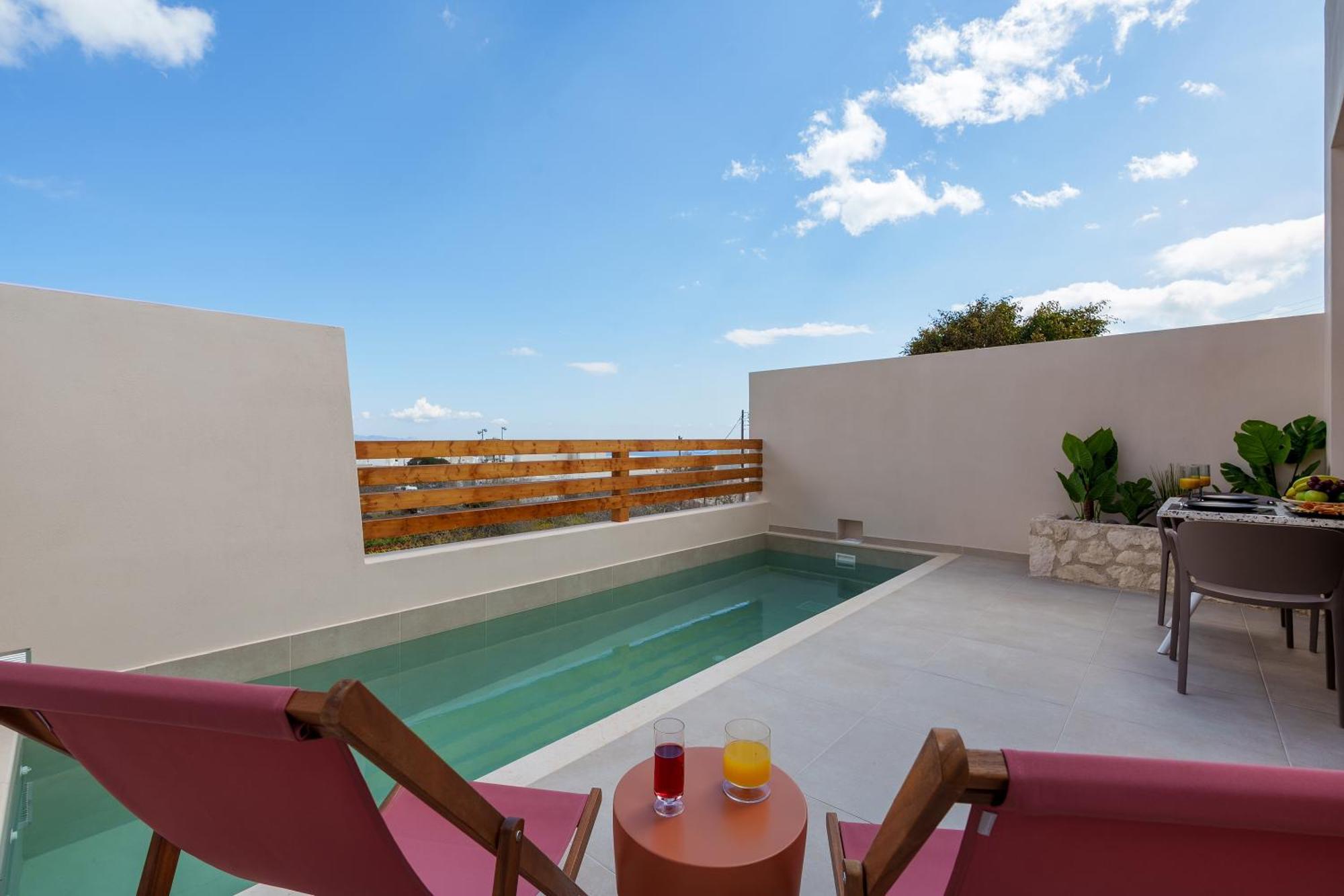 Sugarwhite Suites With Private Not Heated Pool Emporio  Bagian luar foto